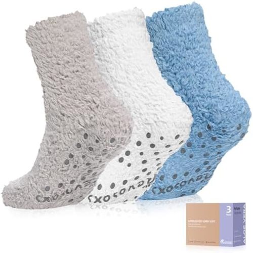 Fuzzy Socks with Grips for Men Women,Non Slip Fluffy Hospital Crew Cozy Warm Socks with Aloe Vera Moisturize