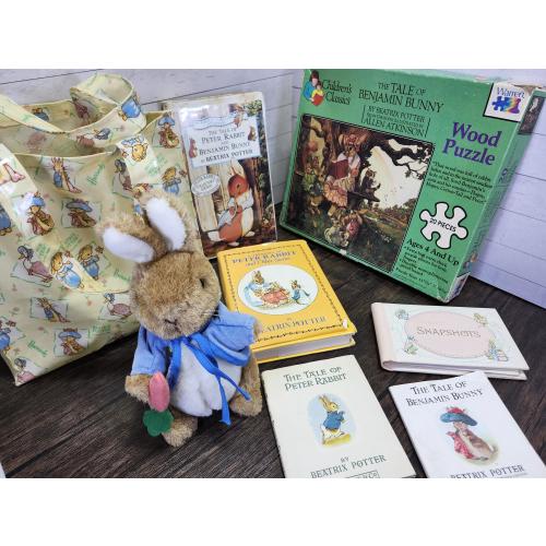 Lot of Vintage Beatrix Potter Items: Peter Rabbit Decor