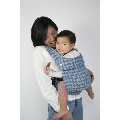 Ergonomic baby carrier mömo Denim Icon