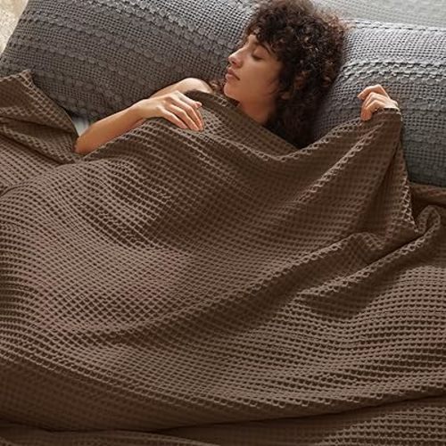 PHF Ultra Soft Waffle Weave Blanket Queen Size 90"x 90"- Washed Lightweight Breathable Cozy Woven Blanket for Bed - Aesthetic Decor for Couch Bedding Sofa Home Car - Chocolate
