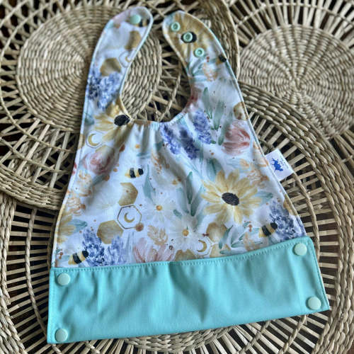 Bavette Imperméable Abeille & Fleurs – Crée Petite Mère