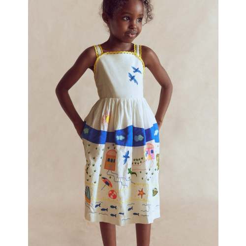Logo Sundress-Soft Ivory Outdoor Scene
