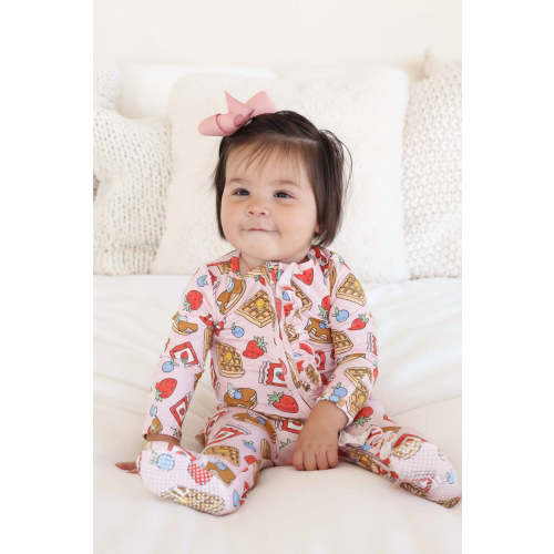 Sweet Stacks Ruffle Zipper Footie | Pink