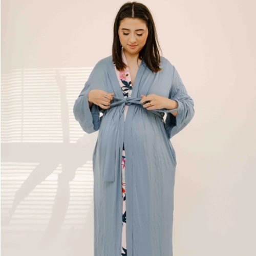Robes in Periwinkle – Lila