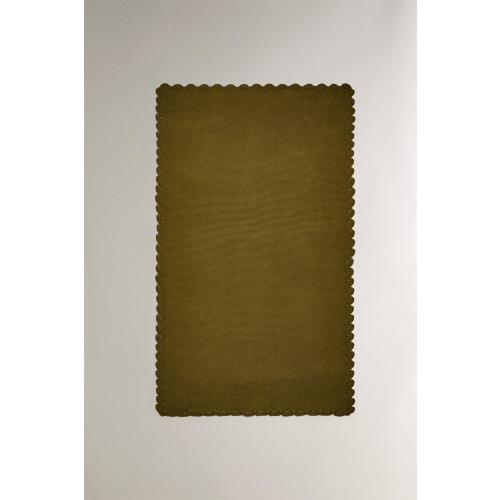 BABY BLANKET WITH CROCHET TRIM