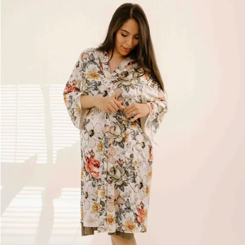 Robes in Vintage Floral – Lila
