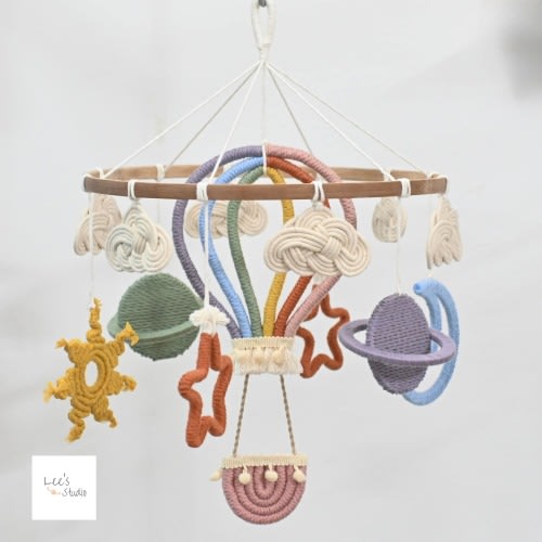 Space Baby Mobile, Solar System Nursery Decor, Planet and Astronaut Crib Mobile, Outer Space Baby Shower Gift