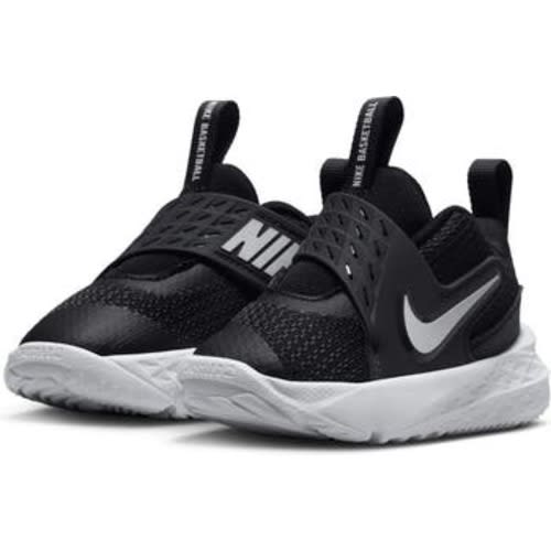 Kids' Team Hustle D 12 Basketball Sneaker, 4 M