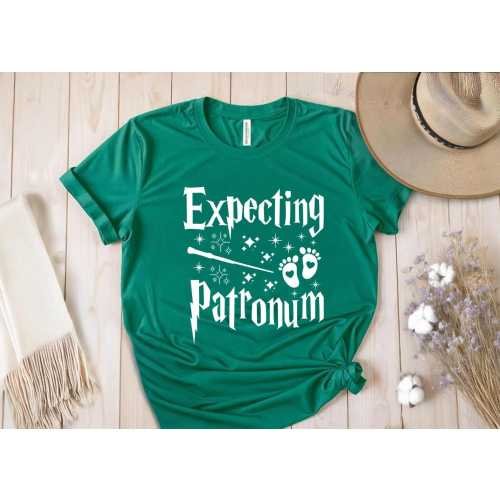 Expecting Patronum Pregnancy Announcement Shirt: Maternity T-Shirt