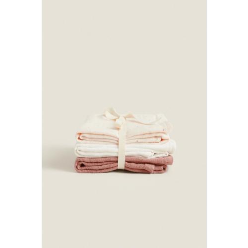 SET OF MULTICOLORED BABY MUSLIN CLOTHS (SET OF 3) - Pink | ZARA United States