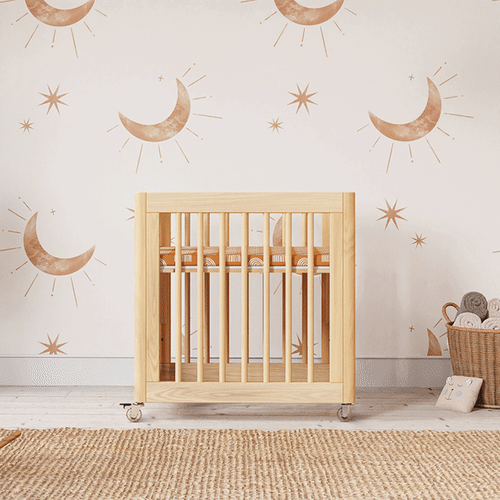 Yuzu 8-in-1 Convertible Crib