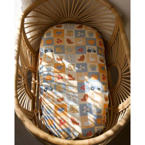 Organic Muslin Fitted Sheet - Bloom Barn (PRE ORDER | EARLY JUNE) – AEGI BLOOM