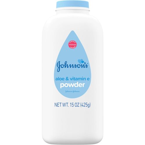 Johnson's Baby Powder with Naturally Derived Cornstarch, Aloe & Vitamin E for Delicate Skin, Hypoallergenic, Free of Parabens, Phthalates & Dyes for Gentle Baby Skin Care, 15 oz