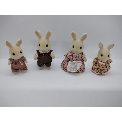 CALICO CRITTERS Epoch Sylvanian Family 4pc Sweatpea Rabbit Family set lot