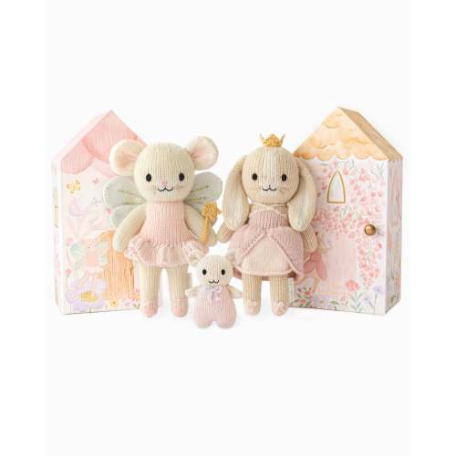 Tiny fairytale set with mouse