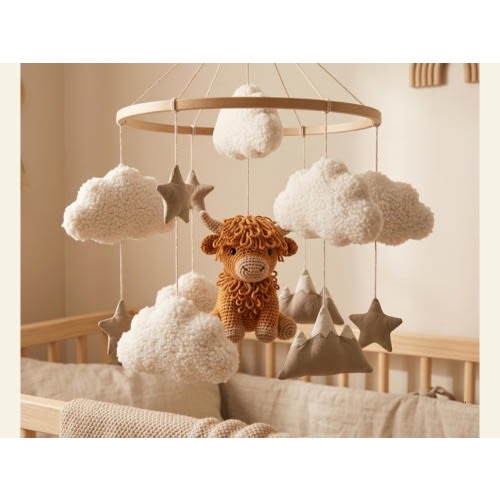 Crocheted Highland Cattle Baby Mobile, Boho Farm Nursery Decor, Highland Cow Baby Mobile Crochet, Handmade Neutral Nursery Decor