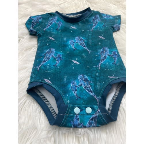whale shark baby tee, whale baby shower, whale newborn outfit, whale shark, shark baby clothes, coming home outfit, newborn girl, newborn
