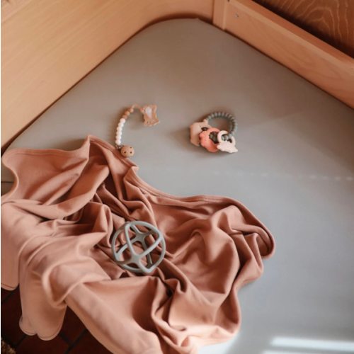 Mushie Stretchy Organic Crib Sheet – Babyletto