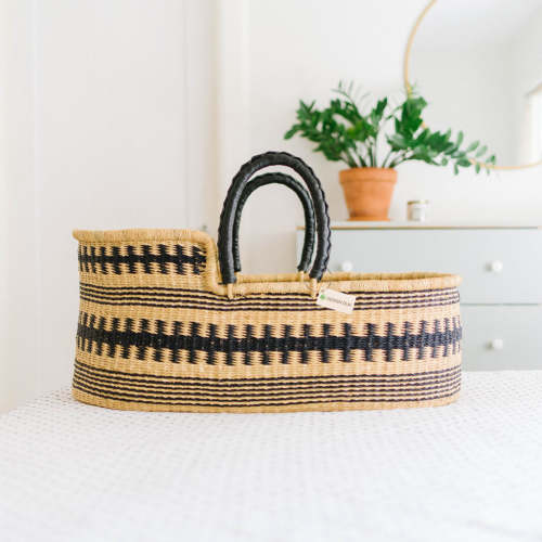 Signature Bilia Bassinet- Midnight Cross