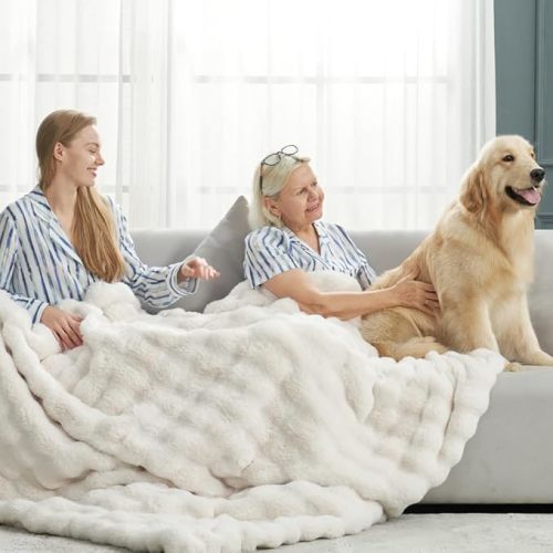 Cozy Bliss Faux Fur Throw Blanket for Couch, Fuzzy Soft Plush Thick Bubble Blanket for Sofa Bedroom Living Room, 60 * 80 Inches Cream White