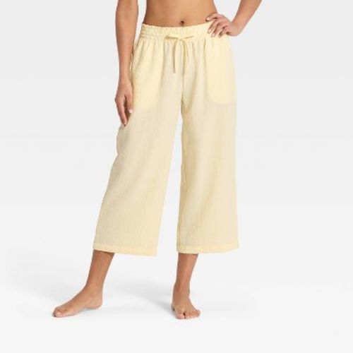 Women's Seersucker Wide Leg Cropped Pajama Pants - Auden™ Yellow M