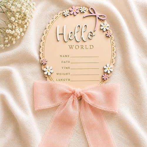 Baby Announcement Hello World - Letrero de madera con texto en inglés "Hello World", letrero de anuncio de nacimiento con lazo rosa y margarita, letrero de bienvenida con nombre de bebé para hospital