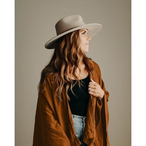 Indi by Kishu Baby GOTS Organic Muslin Nursing Cover Up for Breastfeeding, Breathable Nursing Shawl, Scarf, Privacy Nursing Cover for Breastfeeding Moms (Caramel)