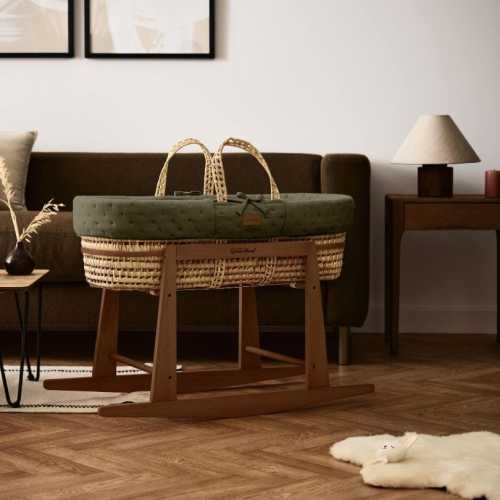 Organic Dimple Quilted Moses Basket, Mattress & Walnut Rocking Stand J ‐ The Little Green Sheep