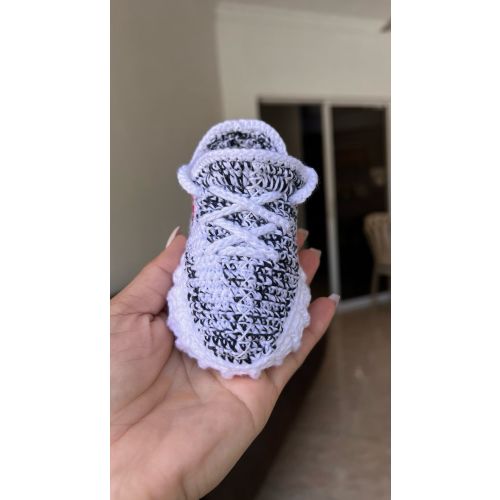 Crochet Yeezy Boost 350 V2 Zebra