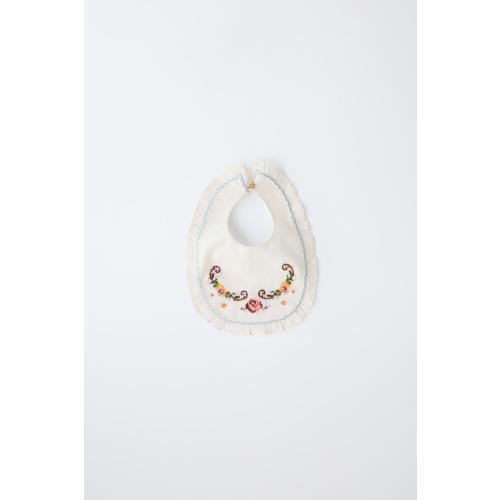 EMBROIDERED BIB