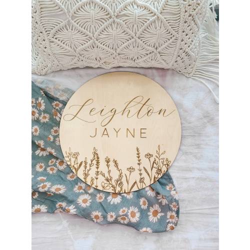 Engraved Baby Name Sign / Wooden Name Sign / Baby Name Plaque / Name Announcement Plaque / Wildflower Nursery Decor / Newborn Photo Prop