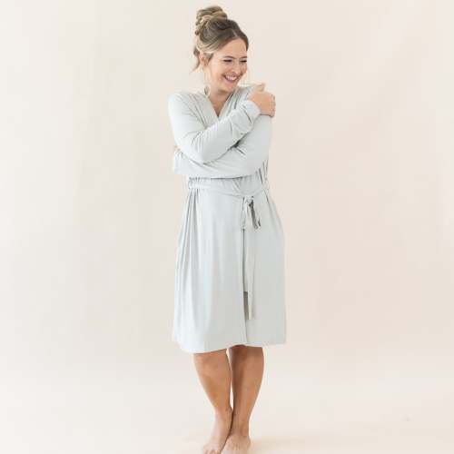 Women’s Lounge Robe in Oat | Bamboo Robe | Kyte Baby