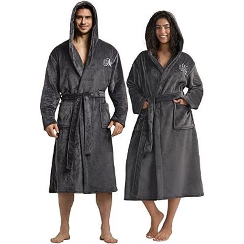 AW BRIDAL 2Pcs Mr and Mrs Robes for Couples Fleece, Matching Long Hooded Robes for Men Women, His and Hers Wedding Gifts