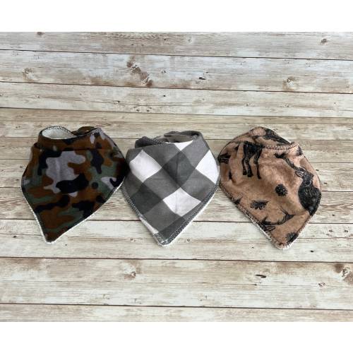 Slouchy Bandana Bibs (Lil' Buck), bandana style bibs, hunting themed bibs, deer patterned bibs, camouflage patterned bibs, checkered bib