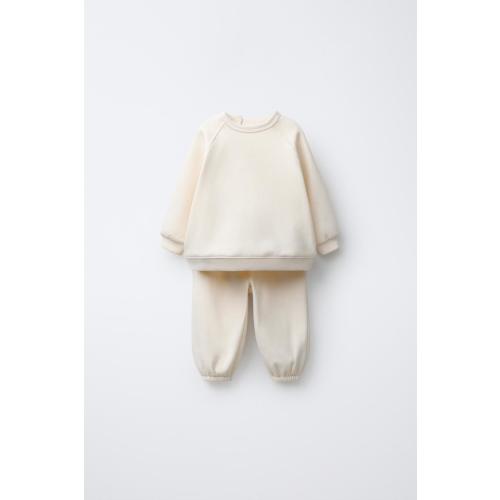 BASIC SWEATSHIRT AND JOGGER PANTS SET - Ecru | ZARA United States
