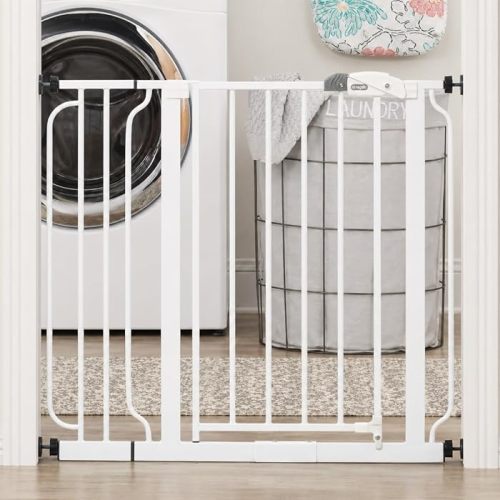 Amazon.com: Regalo Safety 29"-38.5" Easy Step Baby Gate, Bottom of Stairs & Doorways | Pressure Mounted with Door, For Babies, Toddlers & Pets, White, Tested & Trusted for 30 Years : Baby