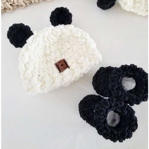 Baby Panda hat| Panda bear hat and booties | Winter Hat for baby