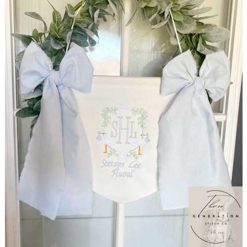 Custom Embroidered Baby Banner, Birth Announcement, Hospital Door Sign with bows, Baby Gift, Bassinet banner with crest, Storks
