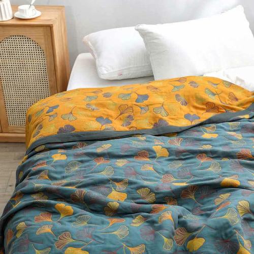 Ownkoti Ginkgo Leaf Pattern Cotton Reversible Quilt – ownkoti