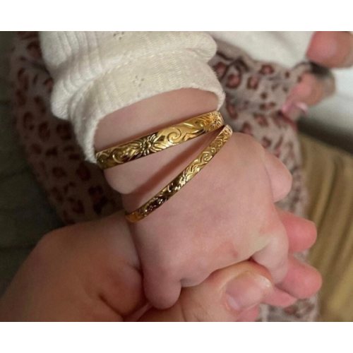 Gold jewelry set