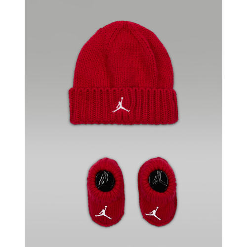 Jordan Baby (0-6M) Chunky Knit Hat and Booties Set. Nike.com