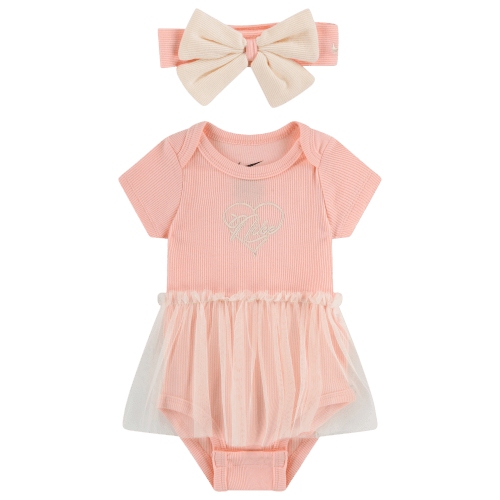 Nike 2 Piece Swoosh On Pointe Box Set