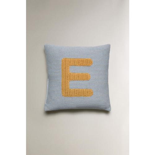 KIDS’ EMBROIDERED LETTER E CUSHION
