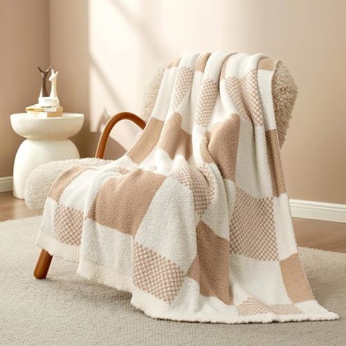 Snuggle Sac Checkered Blanket, Beige Throw Blanket for Couch Plaid Microfiber Fluffy Warm Cozy Soft Oversized Throw XL Reversible Checkerered Blankets for Sofa, Chair, Bed, 50x70 inches