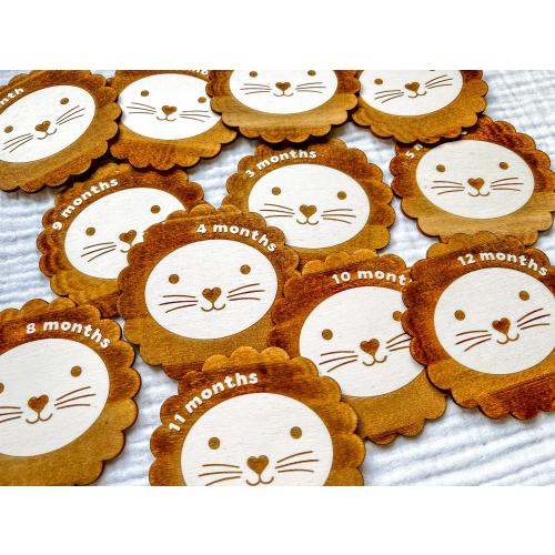 Lil Lion Wooden Baby Monthly Milestone Markers and Discs for Newborn Babies | Baby Shower Gift