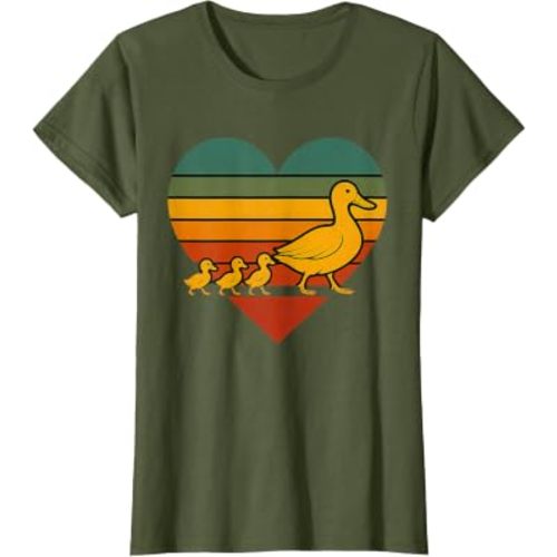 Mama Duck 4 Ducklings Animal Family Mothers Day Heart T-Shirt