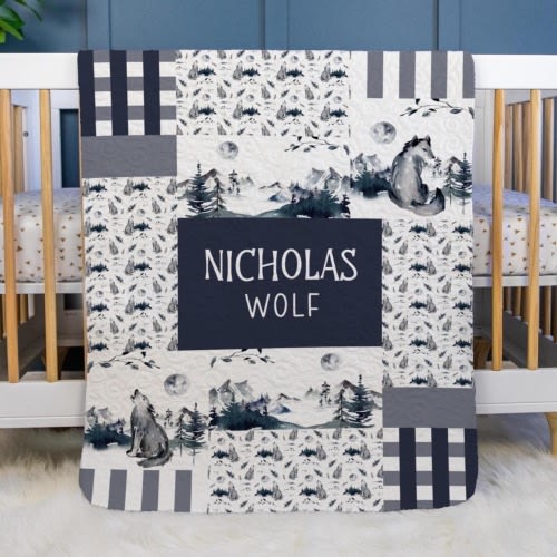 Wolf Baby Quilt, Personalized Wolf Baby Quilt, Optional Bundle with Sign, Howling Wolf Quilted Blanket, Wolf Baby Nursery, M25