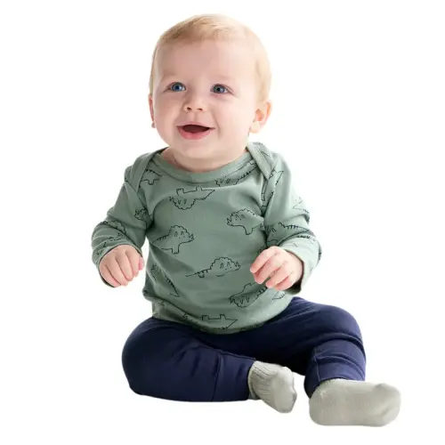 Carter's Baby 4-piece Layette Set | Costco