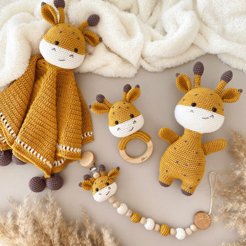 Amigurumi Giraffe Baby Set, Giraffe Toy, Organic Baby Set, Spotted Giraffe, Newborn Toy, Birthday Gift