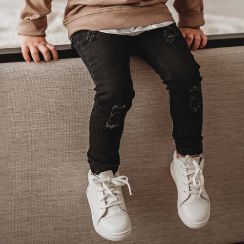 DISTRESSED JEANS - BLACK